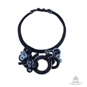 Colar soutache