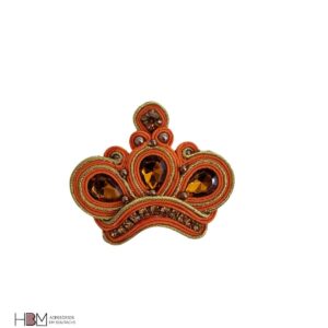 Broche com soutache