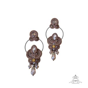 Brinco soutache