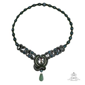 Colar soutache