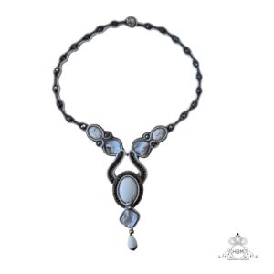 Colar soutache
