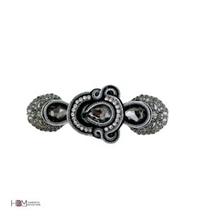 Broche de soutache