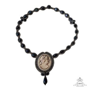 Colar Vintage soutache