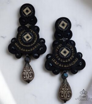 Brinco soutache